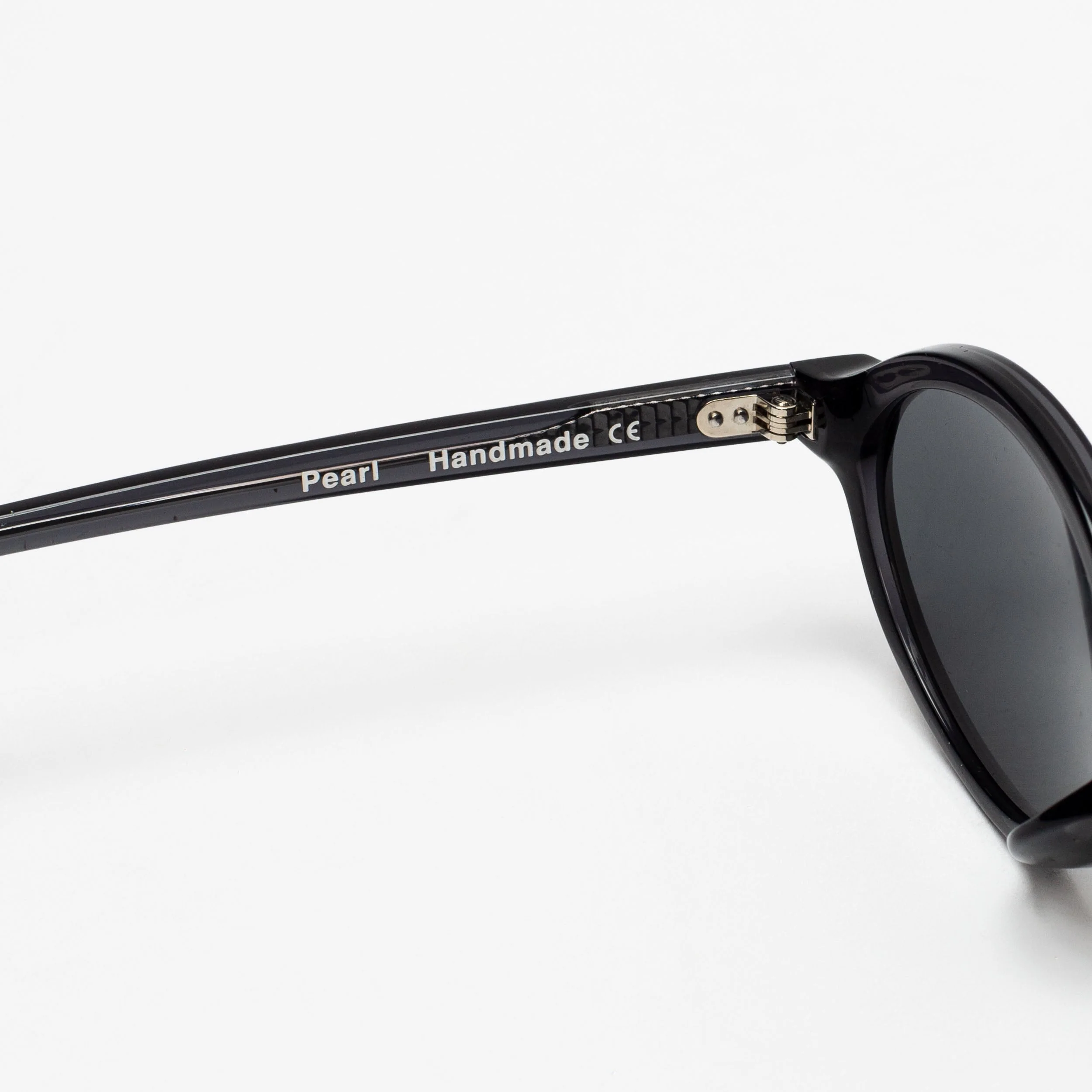 Pearl Dark Transparent Grey - Image 3